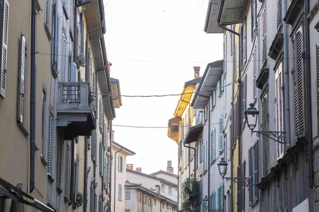 Bergamo 5 Stelle Apartment Ngoại thất bức ảnh