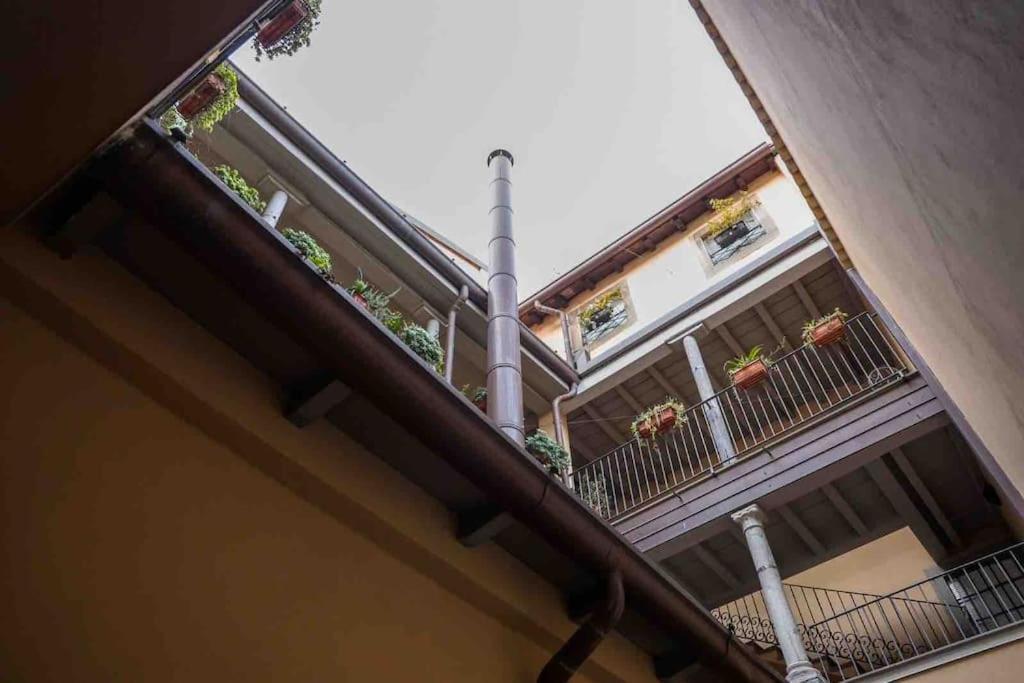 Bergamo 5 Stelle Apartment Ngoại thất bức ảnh